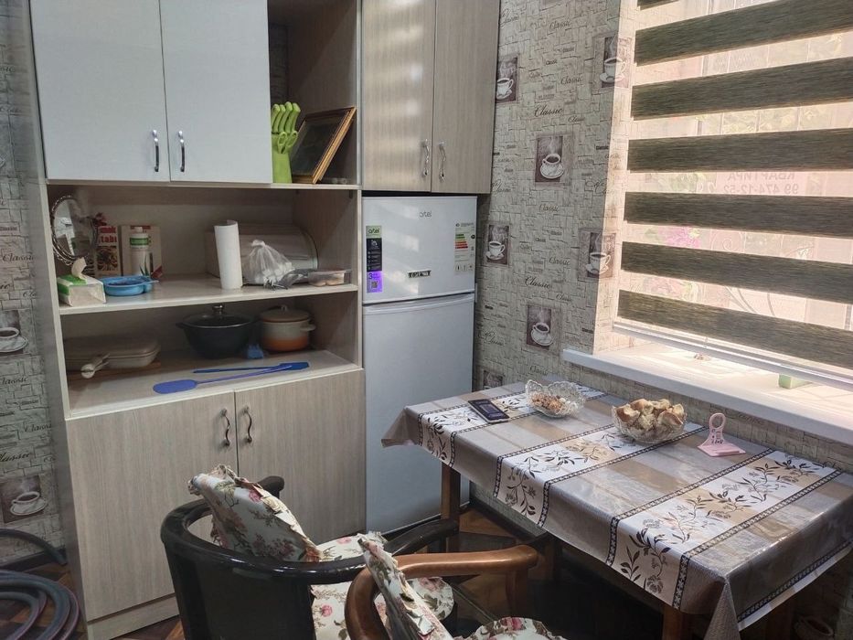 Ташкентская область город чирчик Тройцк
Продаётся #2ком 1этаж середин