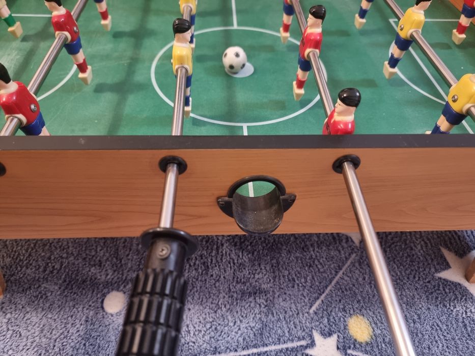 Fotbal de masa cu 18 jucatori