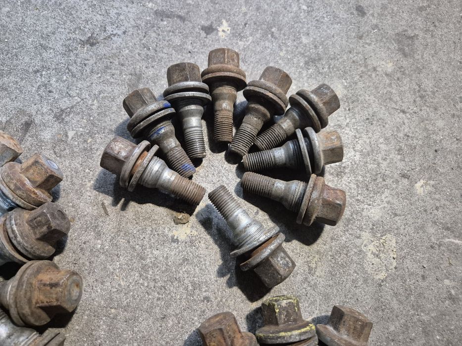 Болтове Пежо Ситроен алуминиеви джанти  Peugeot Citroen