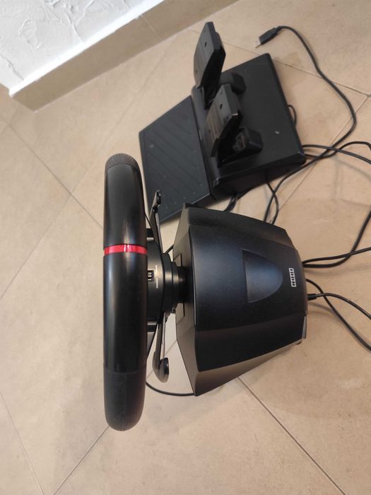 Волан с педели за playstation 5 и компютър в гаранция