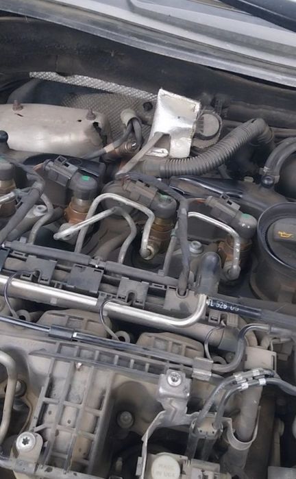 Продавам Комплект Пиезо Инжекторни Дизелови Дюзи(инжектори) 1.6 TDI 78kw 105k.c Siemens 03L 130 277 B  Фолксваген Шкода Ауди Сеат/Vw Skoda Audi Seat