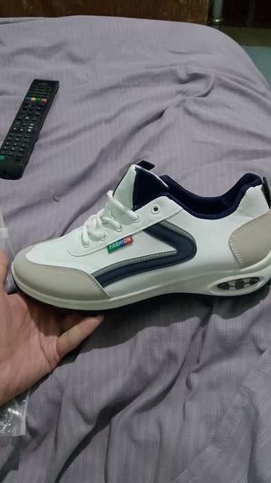 Кросовки по 4000