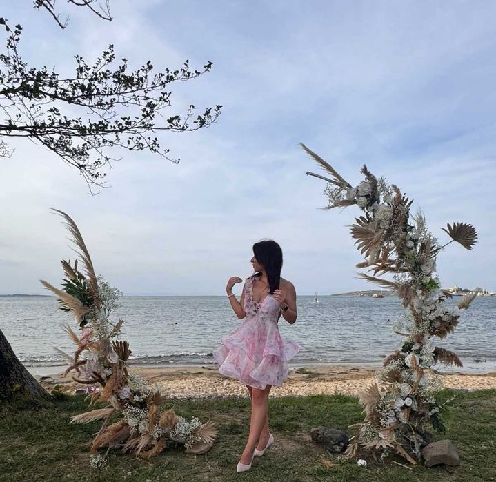 Ефектна рокля като нова