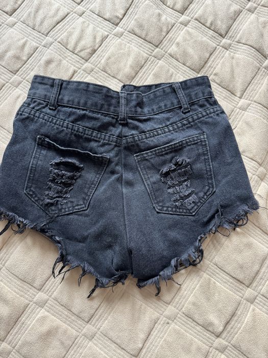 Продам женские шорты