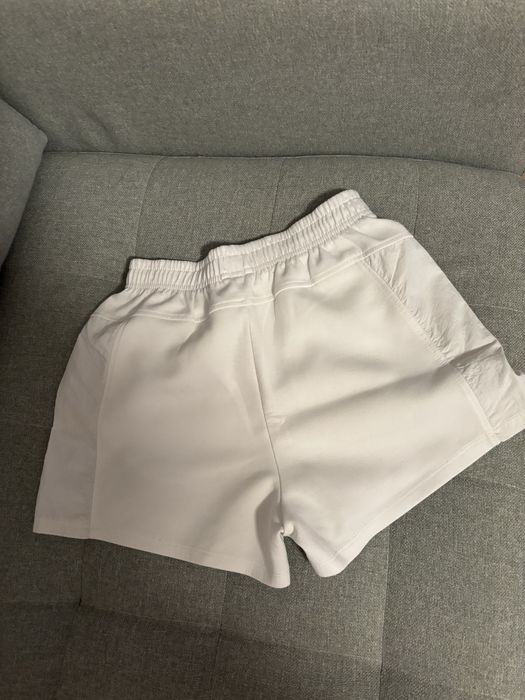 Vand pantaloni scurti fetita