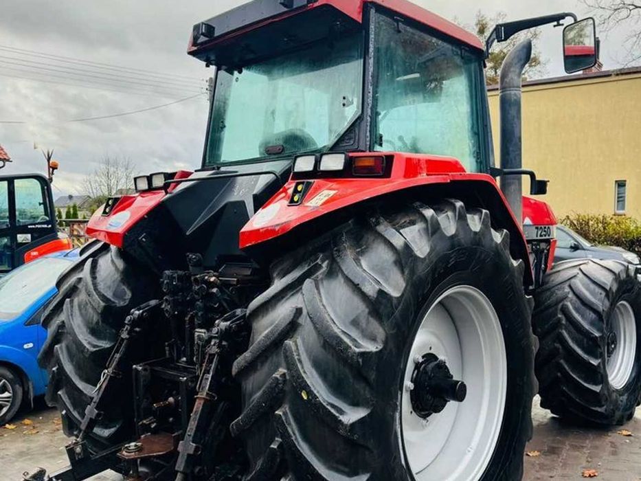 Трактор колесный Case IH Magnum 7250 PRO