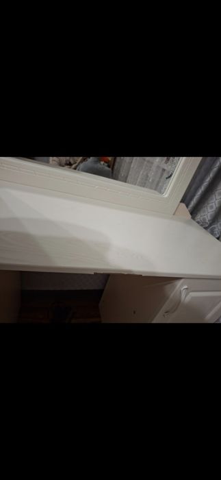 Продается шкаф и туалетный столик