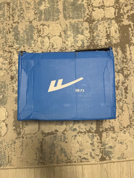 Продам кросовки