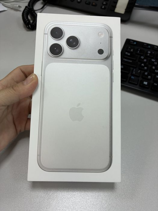 iPhone 17 pro max