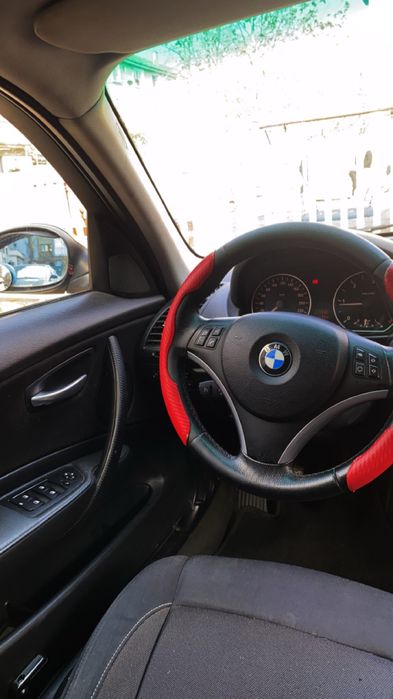 Vand Mașina , un BMW seria 1
