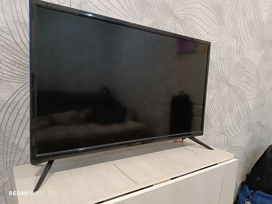 Продам телевизор