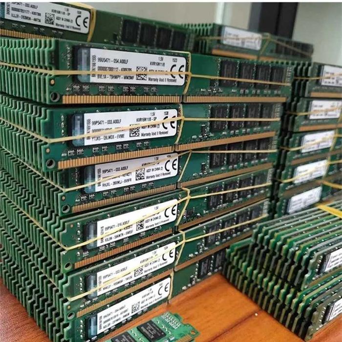 НОВИ!!! 2GB DDR2 800MHz Ram