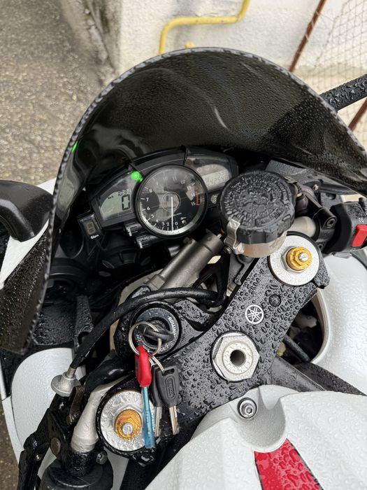 Vand Yamaha R1 RN 19