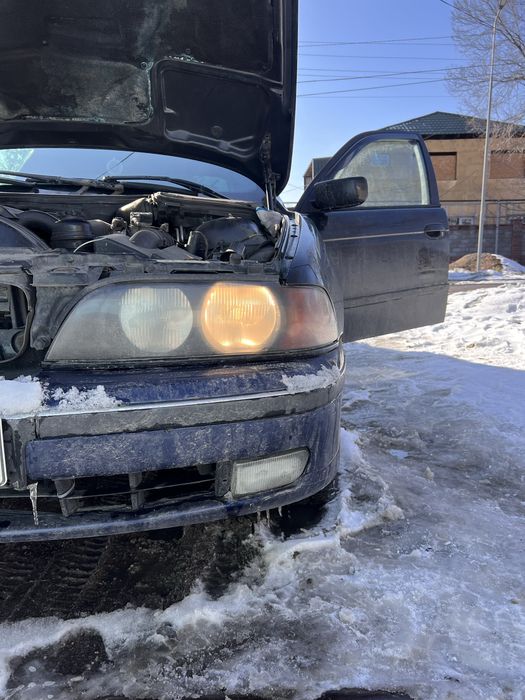 Продам фары на бмв е39