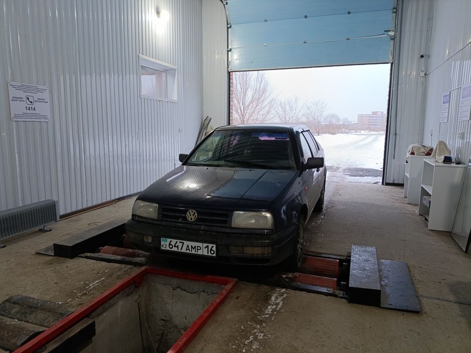 Продам фольцваген венто 1993