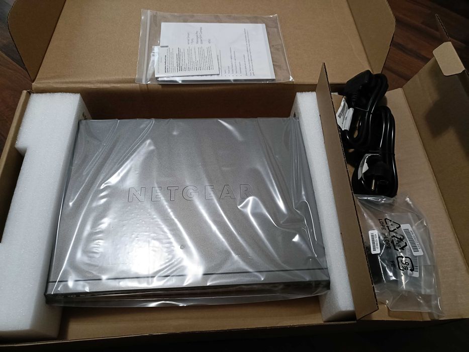 Switch Pro Netgear GS748T-500EUS – 48 porturi Gigabit Smart Managed nou
