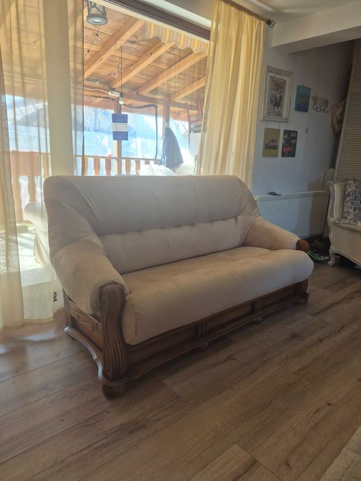 Canapea extensibila cu 3 locuri si pat rabatabil