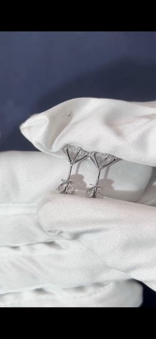 Пусеты с бриллиантами 4 карата