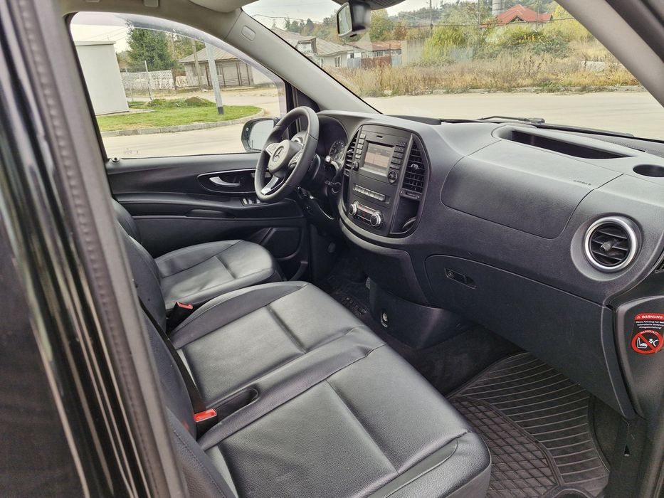 Mercedes Vito 9 locuri! 119 Extralung!
