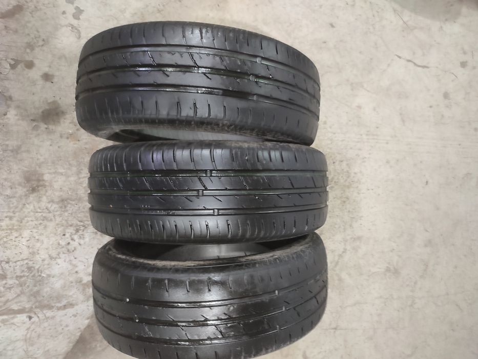 Продам пару шин 185/55/15