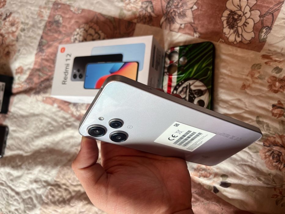 Редми 12 8/256гб