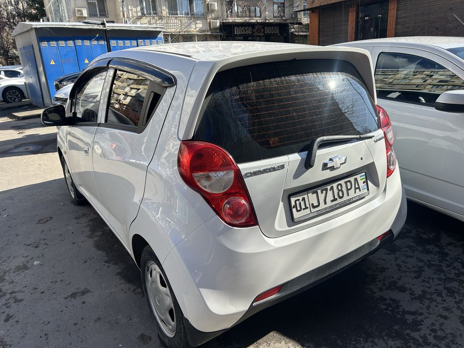 Спарк сотилади