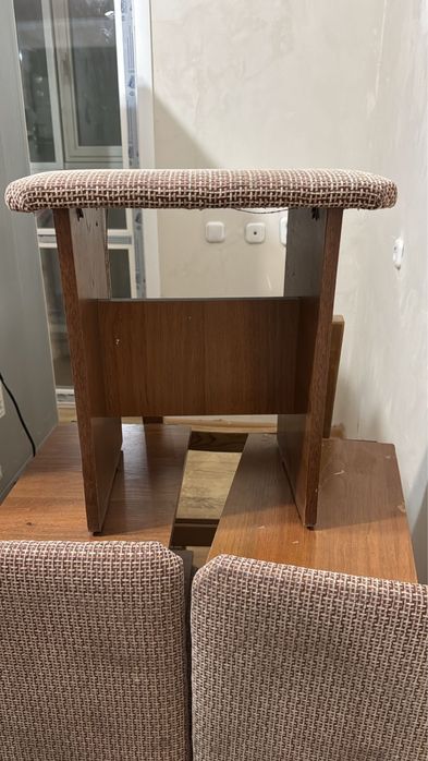 Срочно отдам дарлм два дивана