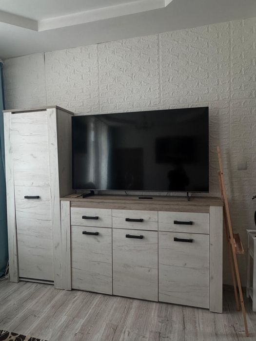 Servanta pentru televizor +dulap