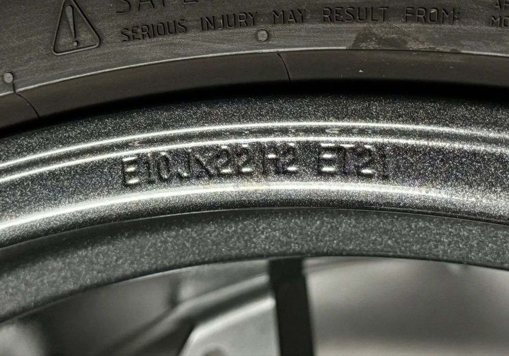 AUDI RSQ8 RSQ7 джанти 22 цола