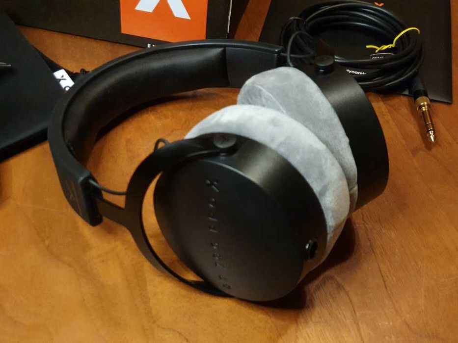 Casti audio profesionale Beyerdynamic DT 700 PRO X noi