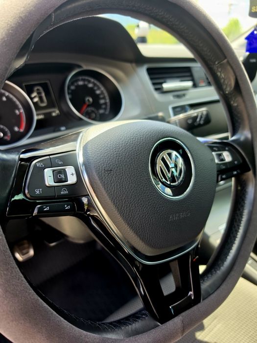 VW Голф 7  1.6 TDI