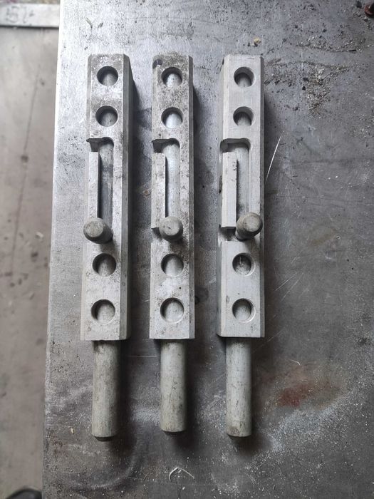 Засов шпингалет накладной