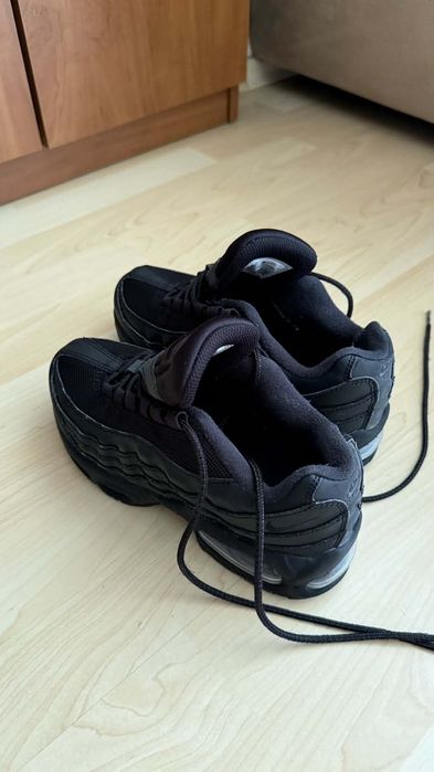 Nike air max 95 номер 36.5 черни