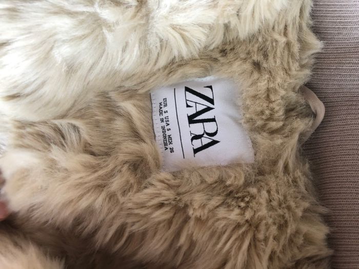 Чисто Ново красиво модерно Зимно бежово топло яке Зара