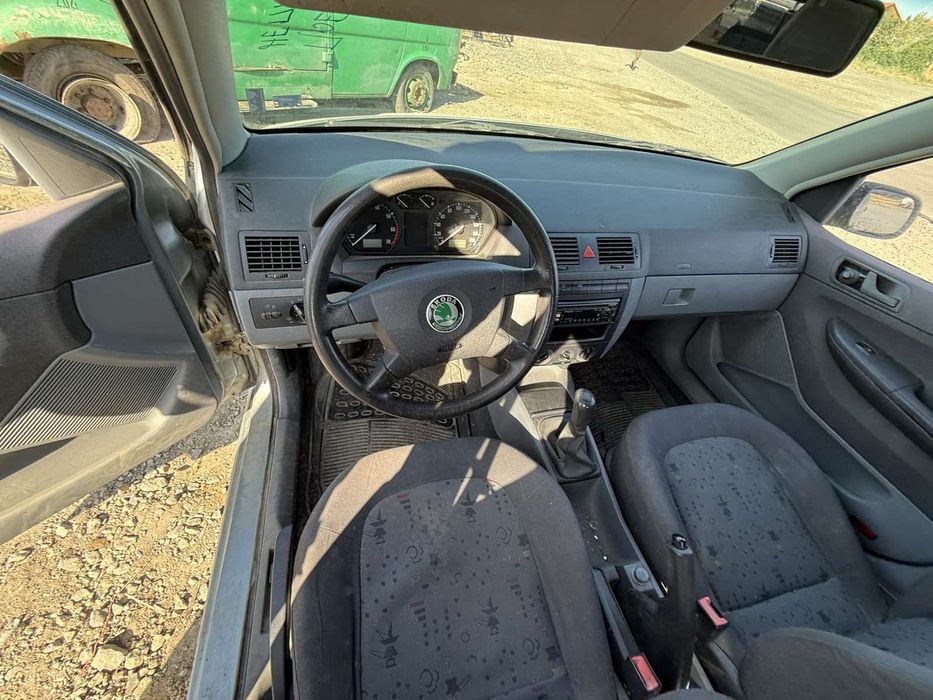 Шкода Фабия 1.4 бензин