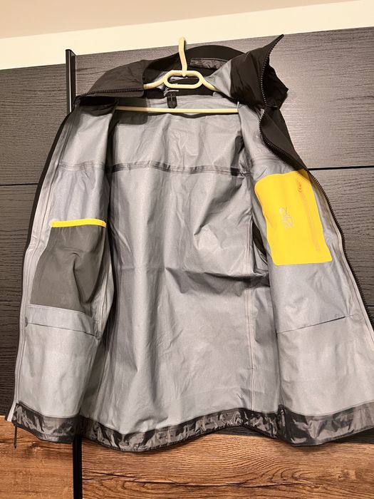 Яке Arc‘teryx SV Gore-Tex pro M размер