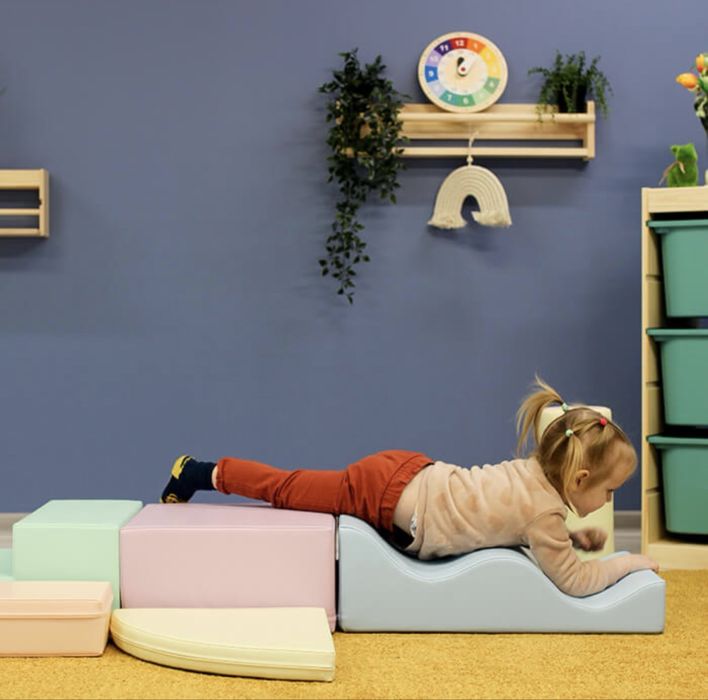 iglu softplay lught pastel