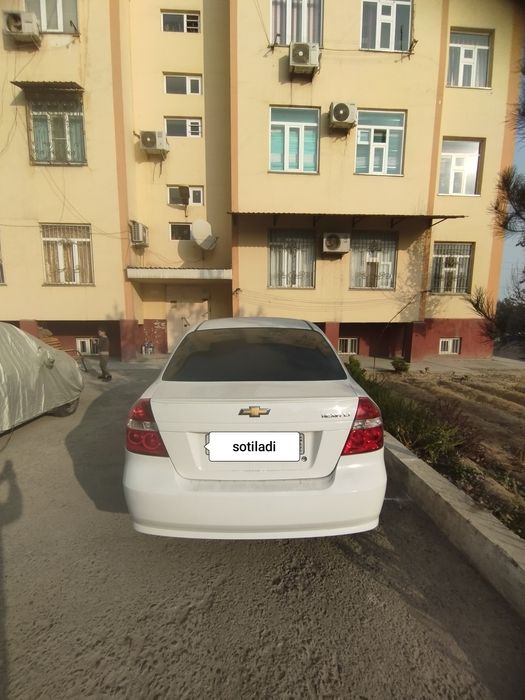 Nexia 3 srochno mexanika benzin/gaz