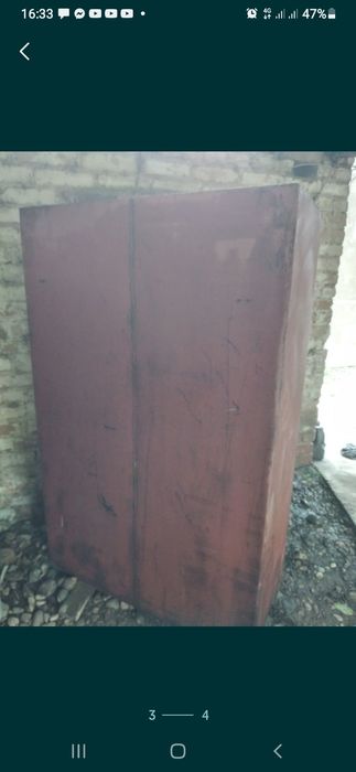 Продоётся сейф железный