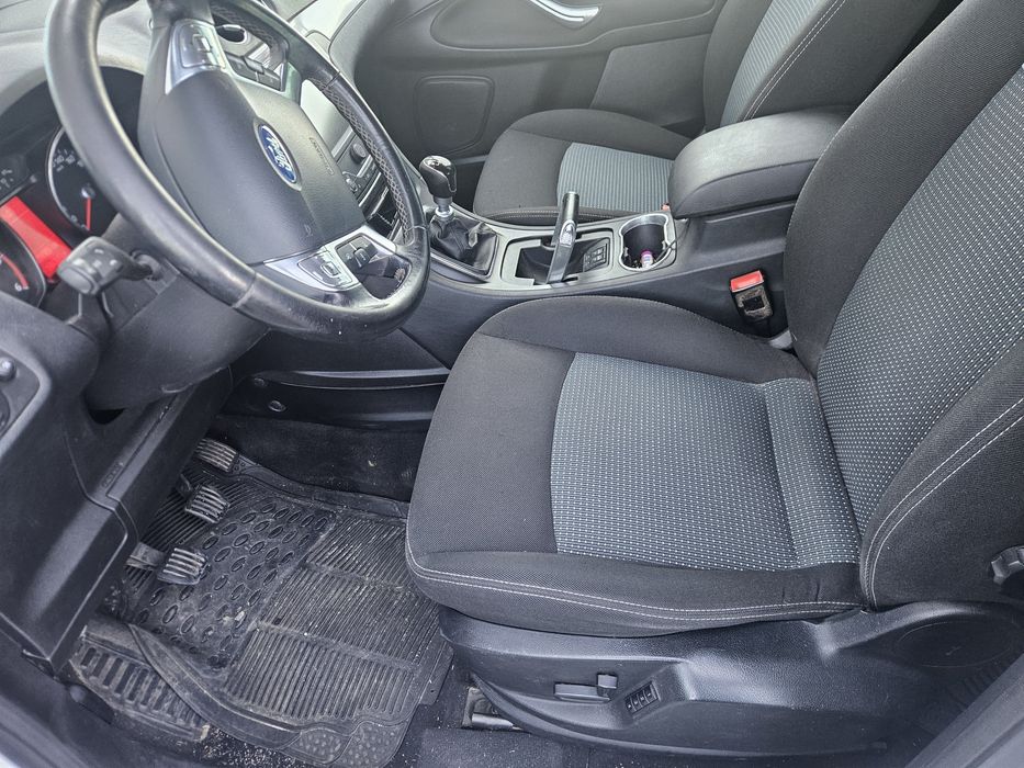 FORD Galaxy 2014 — imagine 2