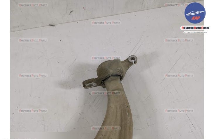 Ляв преден носач / Lqv Peren Nosach Mercedes-Benz M-Class W166 Оригина