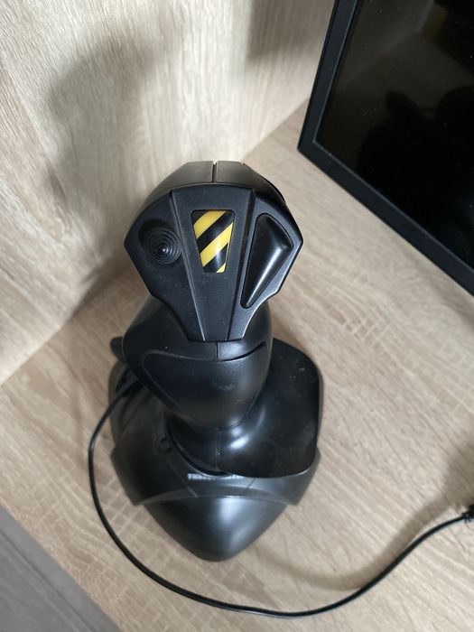 Продам  для полетов самолетов THRUSTMASTERr