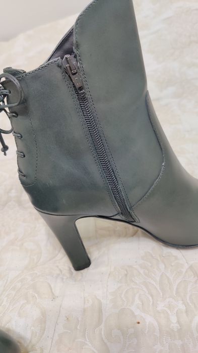 Продам ботинки Tamaris