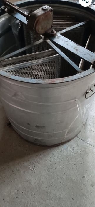 Медагонка продам 4/рамкавой росийский