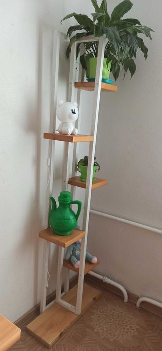 Подставка под цветы