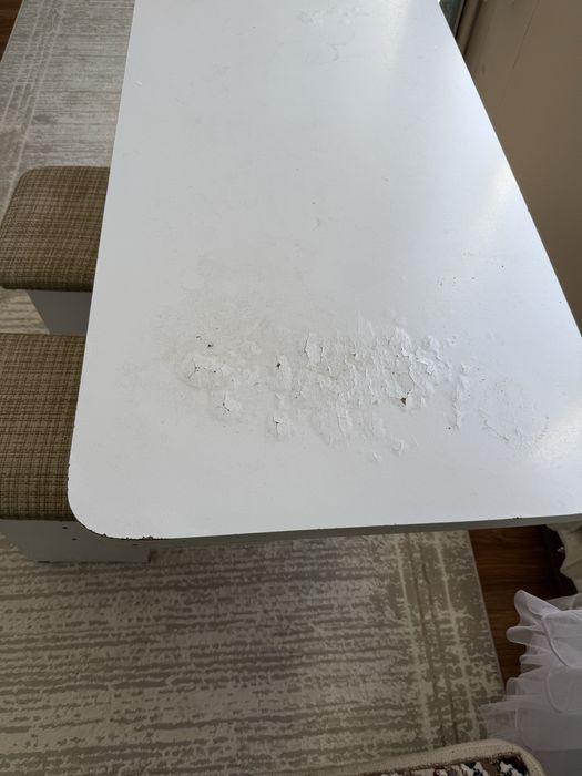 Срочно стол для кухни