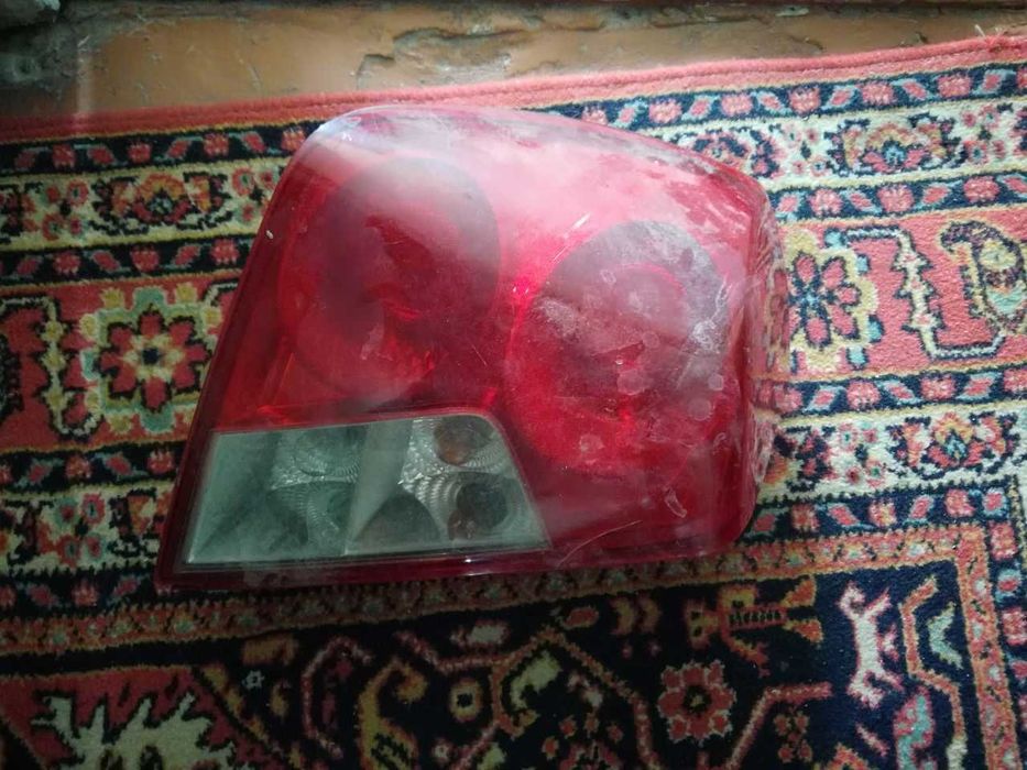 lasetti orqa fara sotiladi