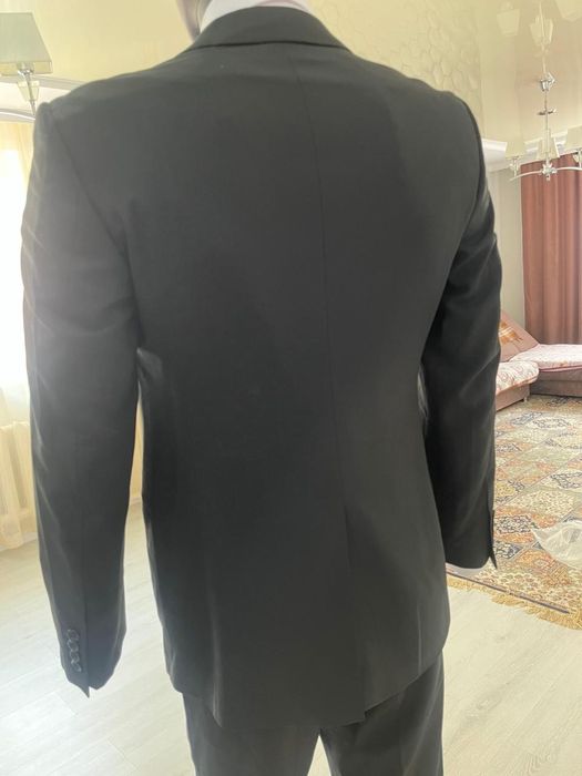 Костюм в отличном состоянии