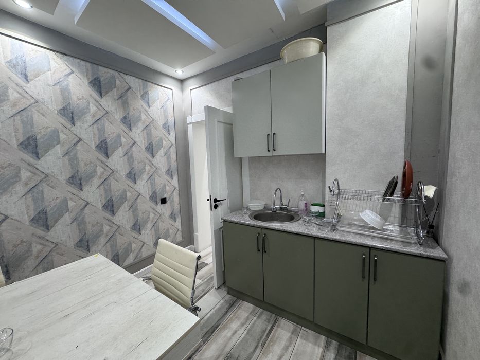 Сдается офис на метро Ойбек