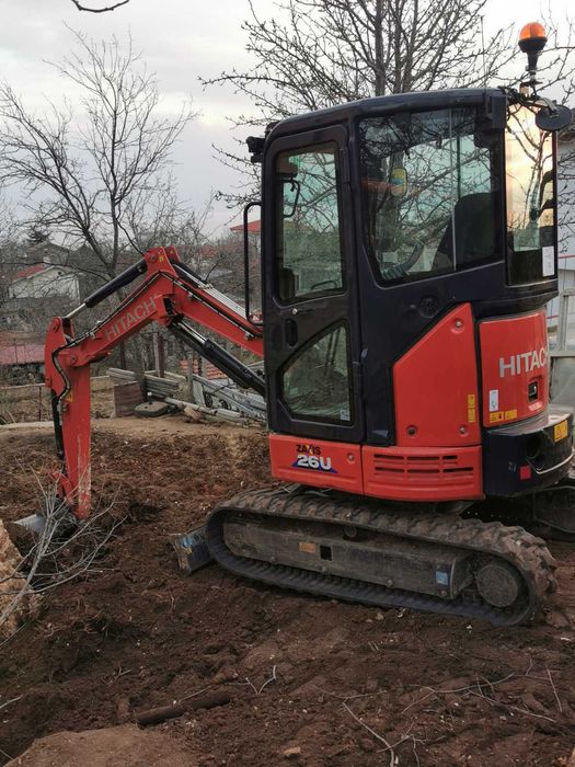 Услуги с багери, валяк, бобкат и самосвали